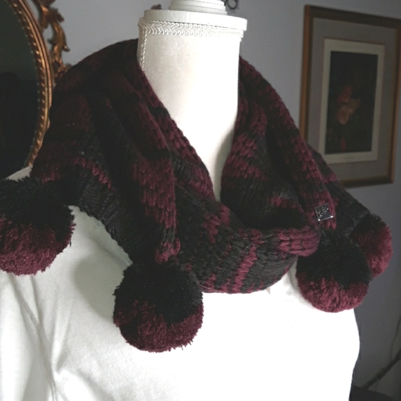 Purple and black scarf with pom pom accents - Picture 2 of 8